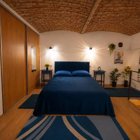 Vandi Apartment *